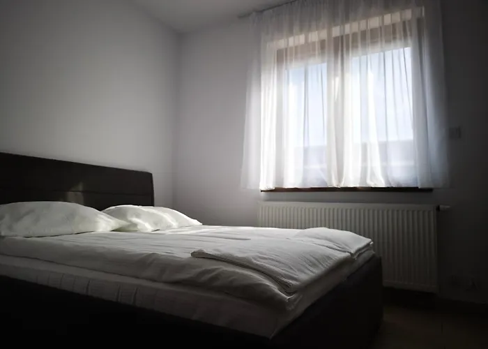 Δωμάτια σε οικογενειακή κατοικία Alda Gold